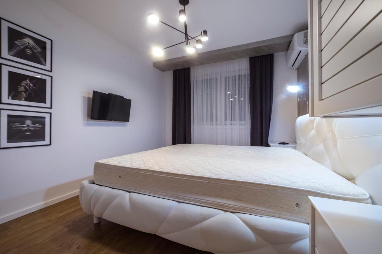 Apartman Pesic Apartment Пирот Екстериор снимка